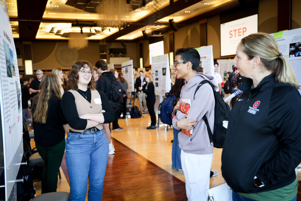 Student presenting at the Autumn 2023 STEP Expo